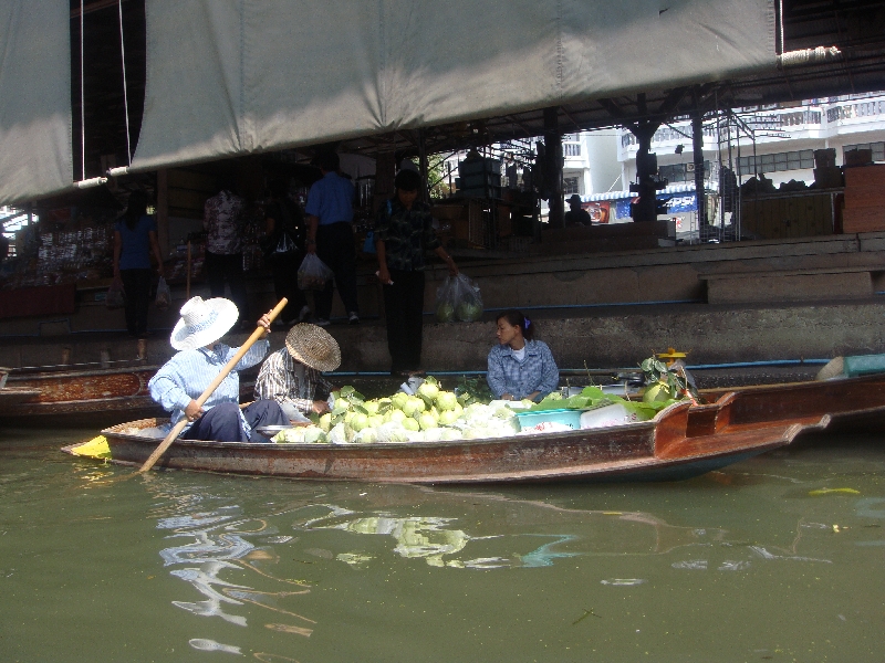 Photo The Floating Market at Damnoen Saduak Damnoen