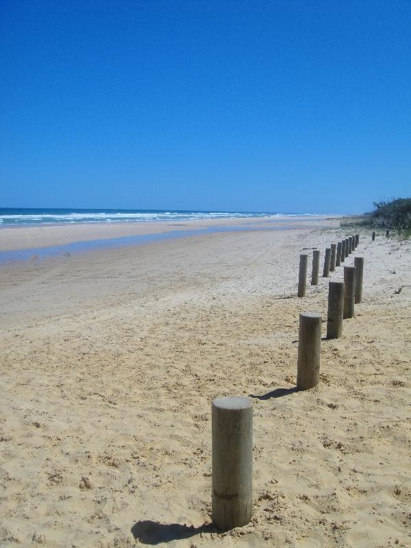 The Seventy Five Mile Beach @ Pinnacles, Hervey Bay Australia