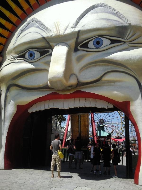 Melbournes big clowns mouth, Melbourne Australia