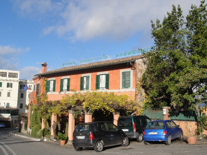 The entrance of Pagnanelli's in Castel Gandolfo, Italy