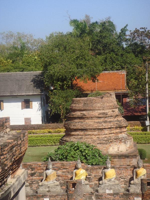 The gardens at Wat Yai Chaimonkhol, Ayutthaya Thailand