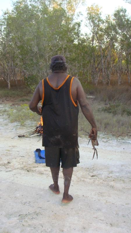 Traditional mud crabbing in Cape Leveque, Cape Leveque Australia