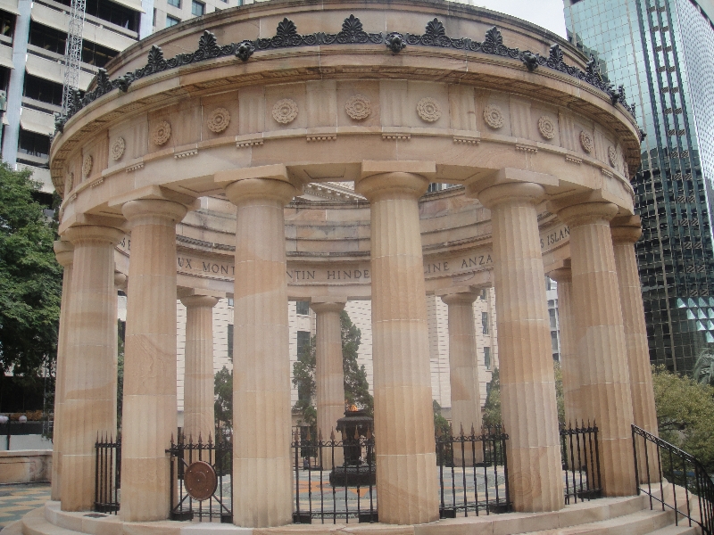 Pictures of Anzac Memorial, Brisbane Australia