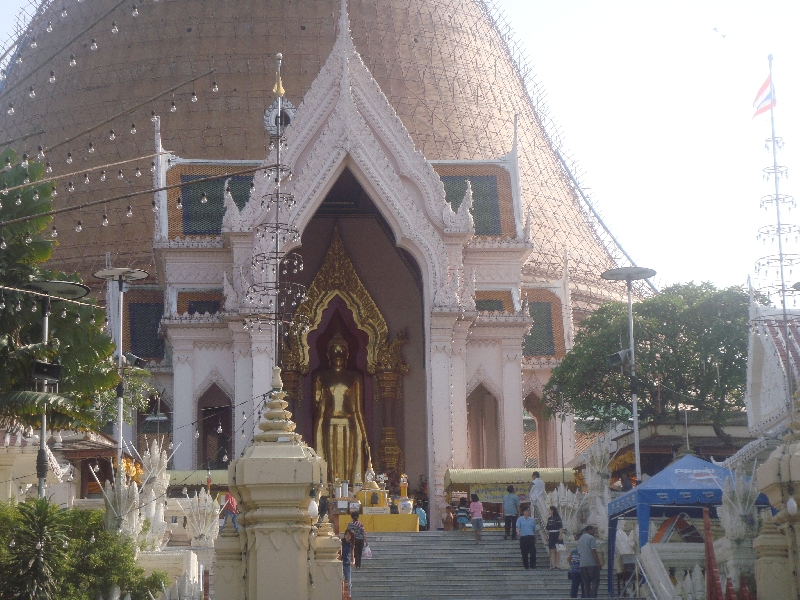 The entrance of Phra Pathom Chedi, Thailand