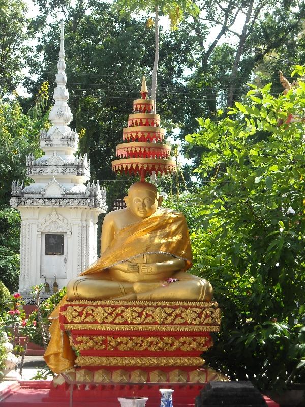 The chedi's of the Wat Si Saket, Vientiane Laos