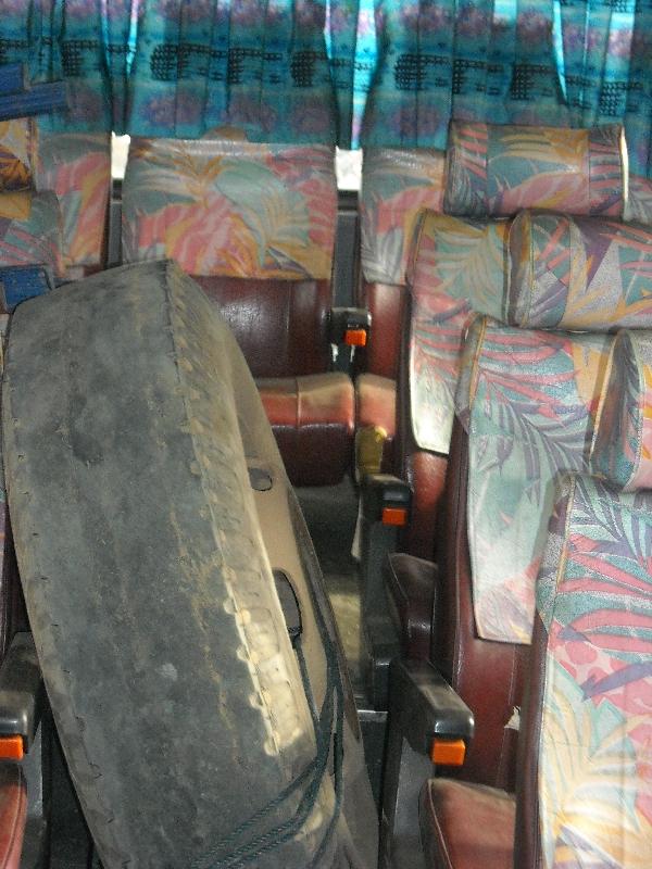 Changing a tyre, Laos