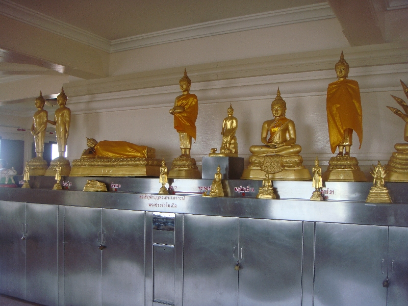Golden Buddhist statues, Thailand