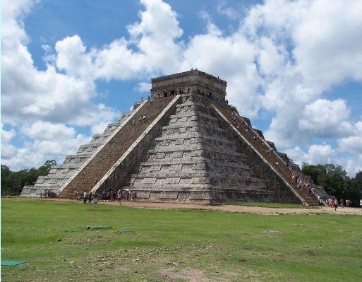 Yucatan Mexico El Castillo temple pyramid, Chichen Itza