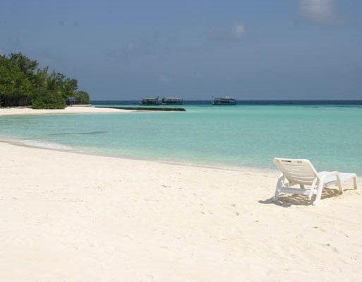 Ari Atholhu Maldives Photos of Moofushi on Ari Atoll