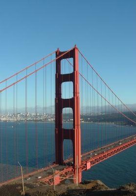 Photo of the Golden Gate Bridge, Hollywood United States