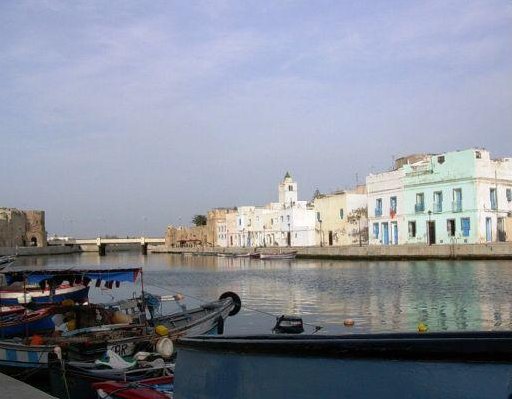 Cheap souvenirs and great weather in Tunis Tunisia Trip Sharing