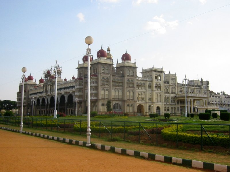 Side angle photo of the Mysore Palace., Mysore India