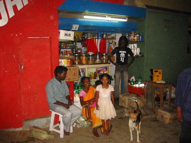 Typical Indian family in Mamallapuram, Tamil Nadu, Mahabalipuram India