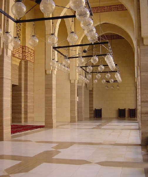 Manama Bahrain Photos inside the Al Fateh Mosque in Manama, Bahrein