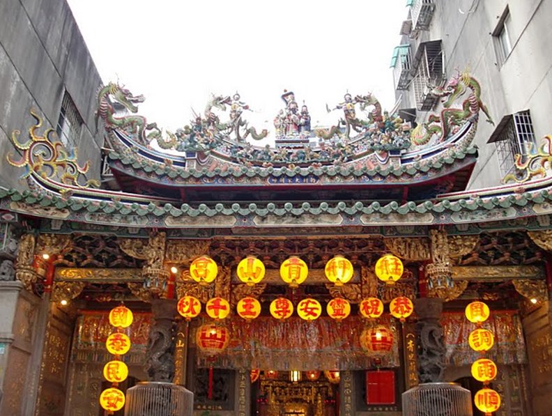 Beautiful entrance of the Qingshui Temple in Taipei, Taipei City Taiwan