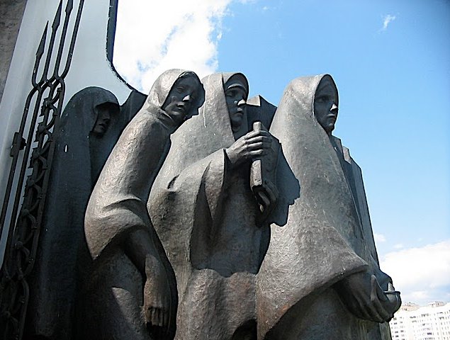 Photo Minsk Belarus pictures monument