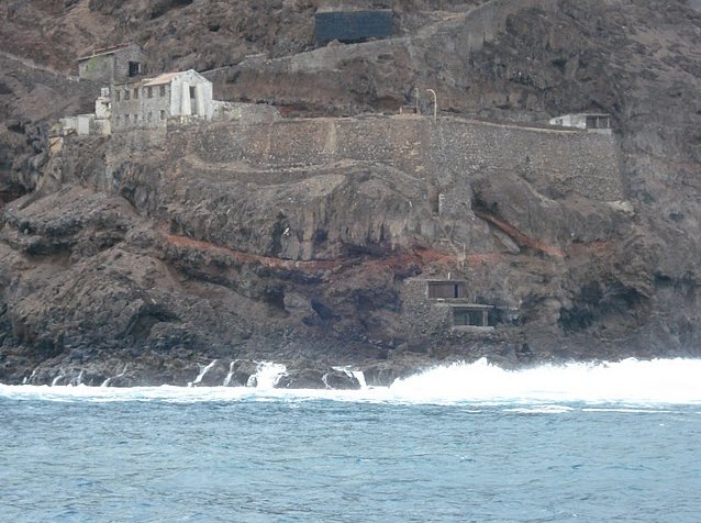 Photo Saint Helena Island, South Atlantic sailing