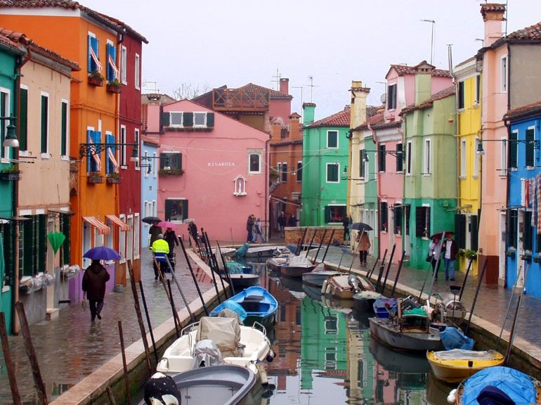 Photo Pictures of Venice Italy peddled