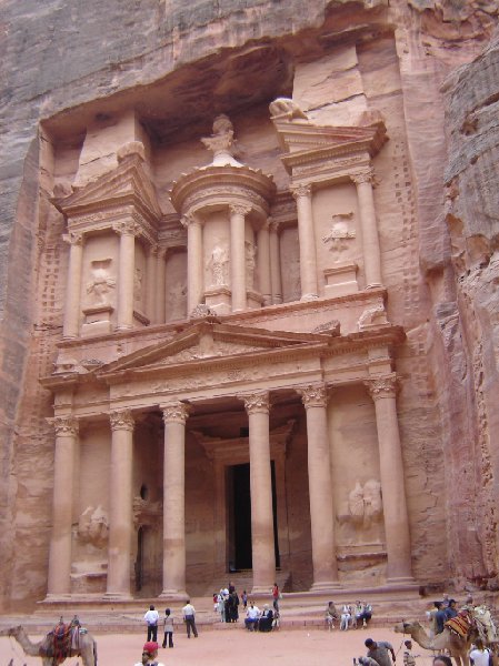 Photo The great temple of Petra holiday
