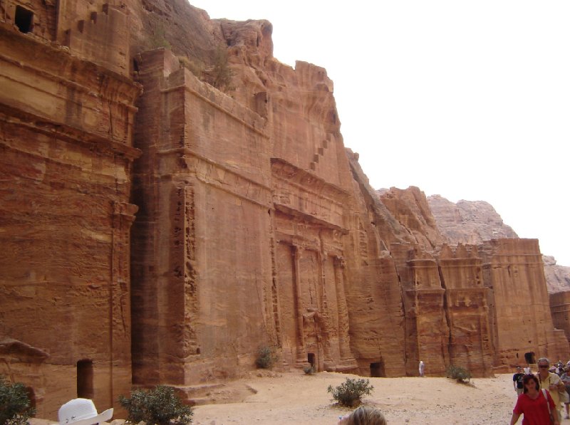 Photo The great temple of Petra wanted