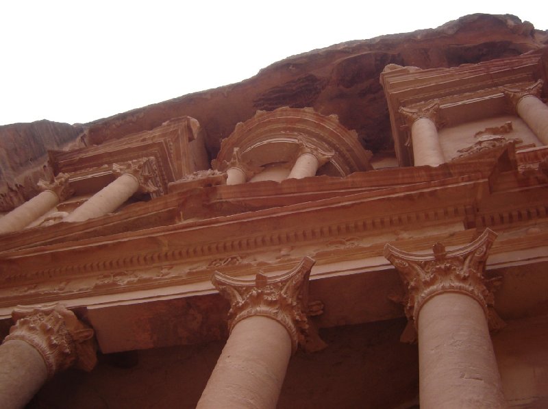 Photo The great temple of Petra Temple