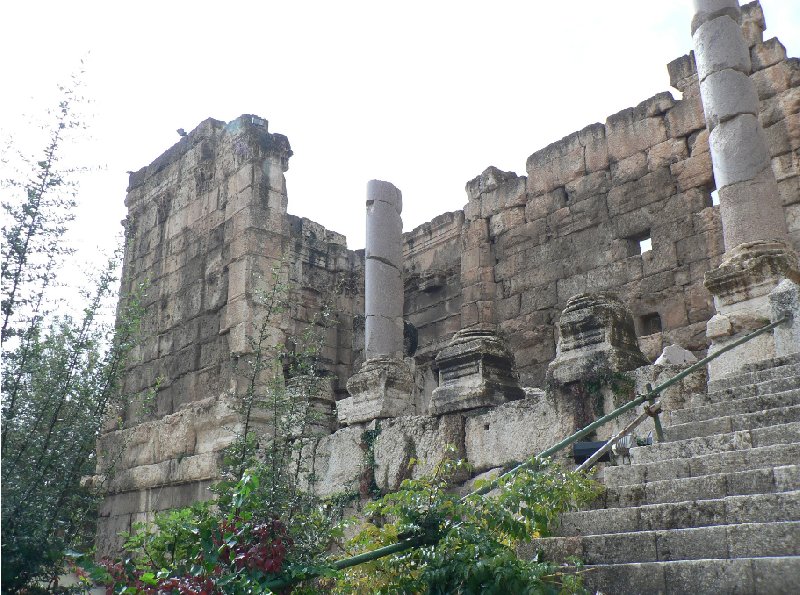 Photo The Roman temple ruins of Baalbek Temples