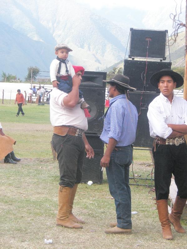 Photo Horse Riding with Argentinian Gauchos in Salta assado