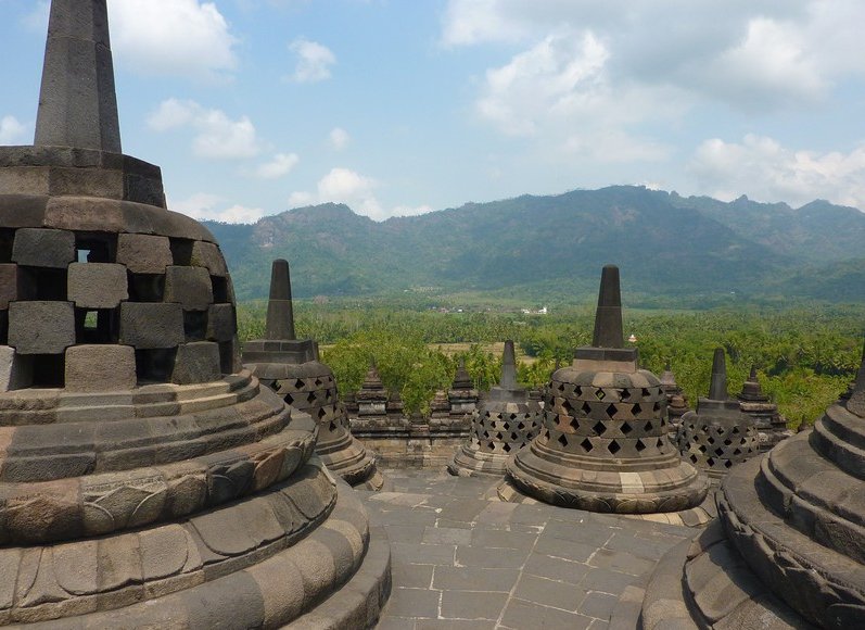 Borobudur buddhist temple Indonesia Blog Information