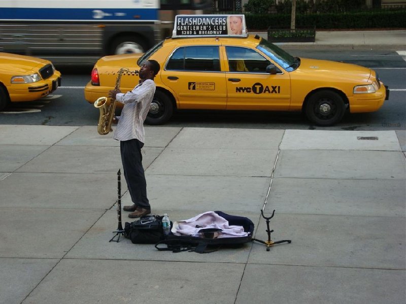 Photo New York Attractions jumping