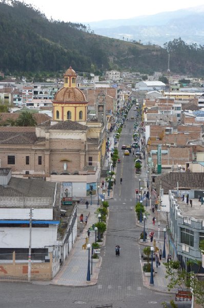 Photo Excursion to Otavalo market Ecuador people