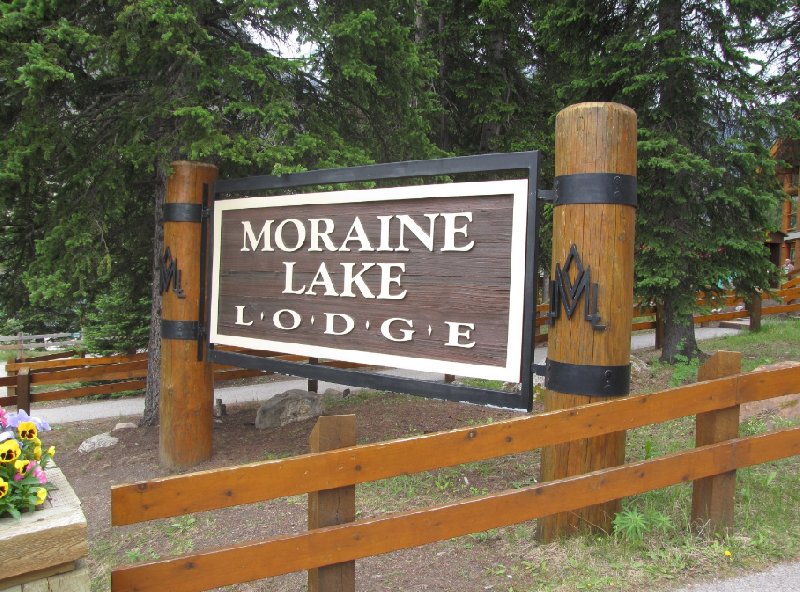 Photo Park lodges in Alberta Canada started