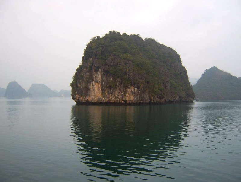 Photo Emeraude Cruise Halong Bay lagoon