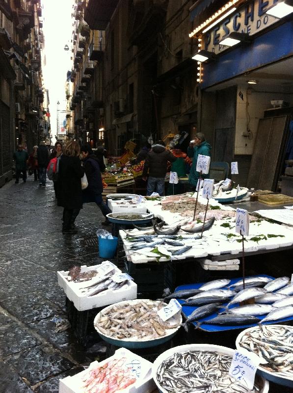 Photo Pictures of the Spanish Quarters Naples walking