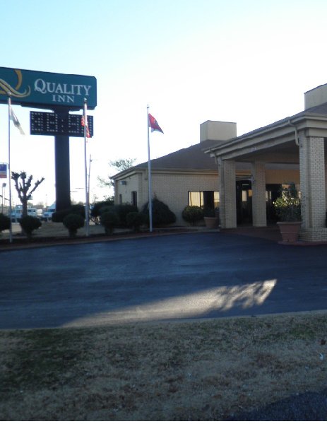 Photo Hotel near Graceland Memphis Tennessee January