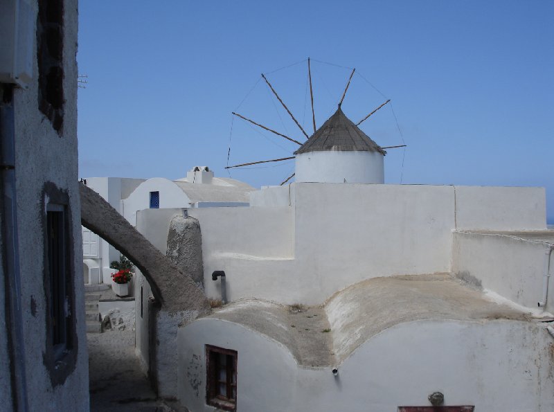 Photo Romantic holiday in Santorini celebrate