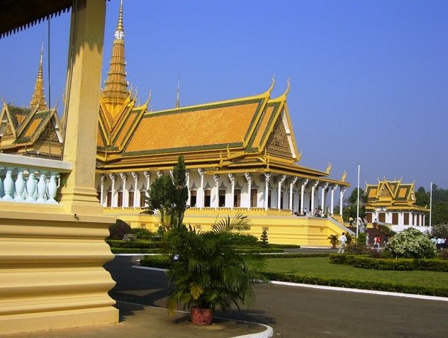 Sightseeing in Phnom Penh Cambodia Holiday Experience