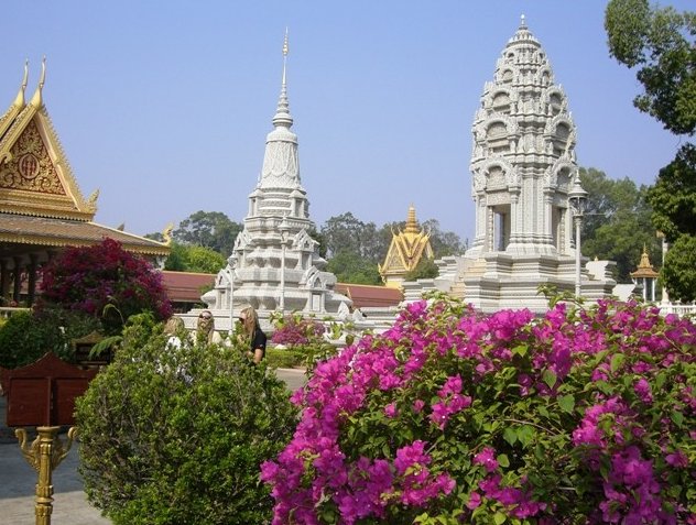 Sightseeing in Phnom Penh Cambodia Diary Photography