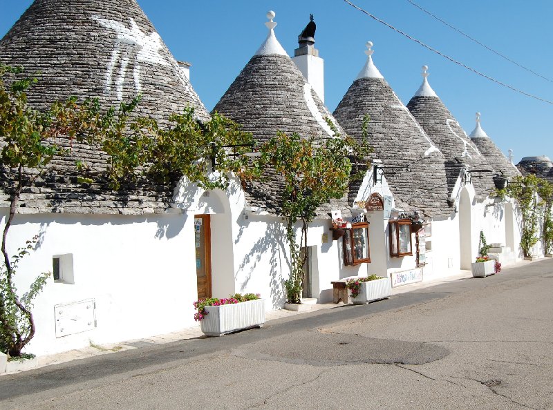   Alberobello Italy Blog Picture