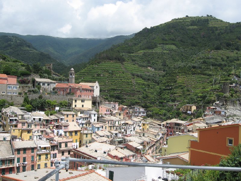   Cinque Terre Italy Vacation Guide