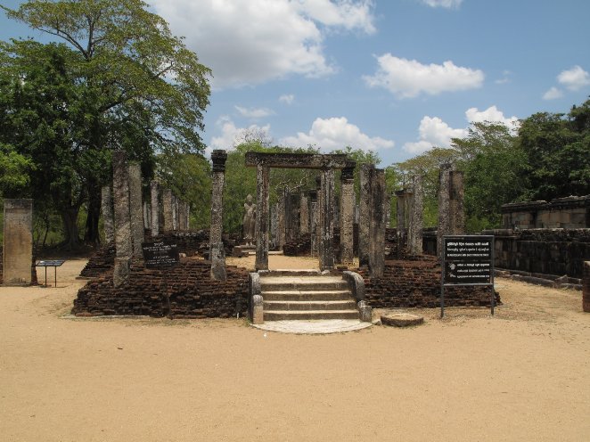   Polonnaruwa Sri Lanka Vacation Experience