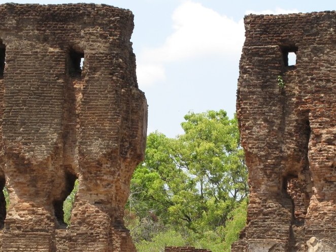   Polonnaruwa Sri Lanka Album