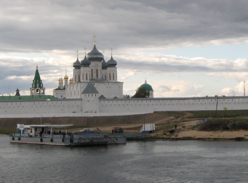 Cruise stop in Makaryev Russia Review Sharing