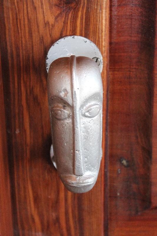 Details and wood carvings door knob, Tanzania