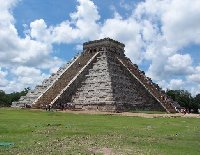 El Castillo temple pyramid, Chichen Itza