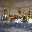 Golden Buddhist statues